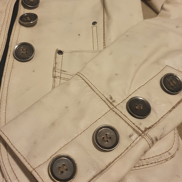 Danier Distressed Leather Jacket Limited Edition in Off-white XS - Picture 7 of 12